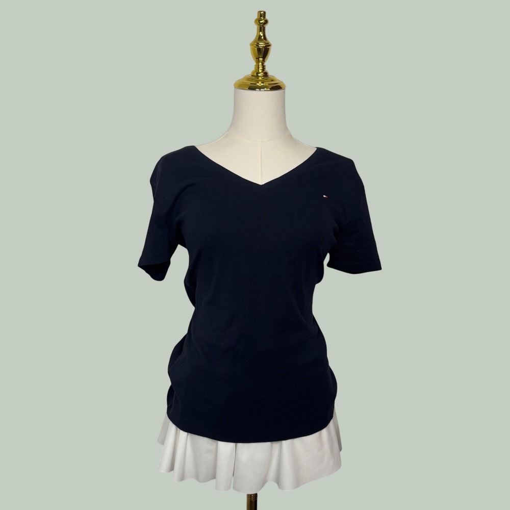 tommy hilfiger black basic top blouse vneck fitted y2k preppy chic clean‎ girl